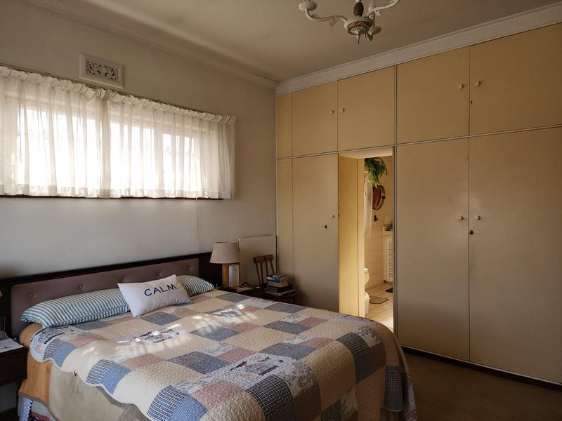 4 Bedroom Property for Sale in Gleemoor Western Cape